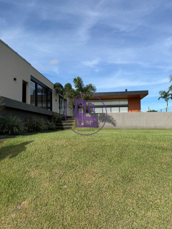 Casa de alto padrão no condomínio ecovillas do lago em serta