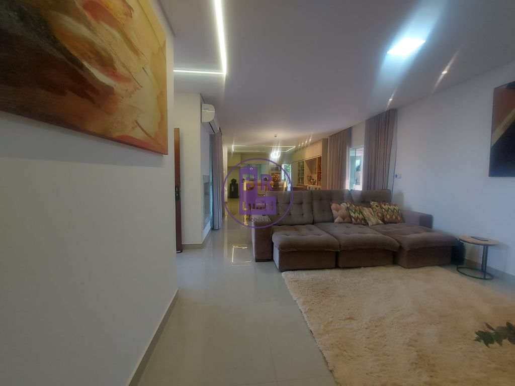 Casa luxuosa com 4 amplas suítes em condomínio no bairro san