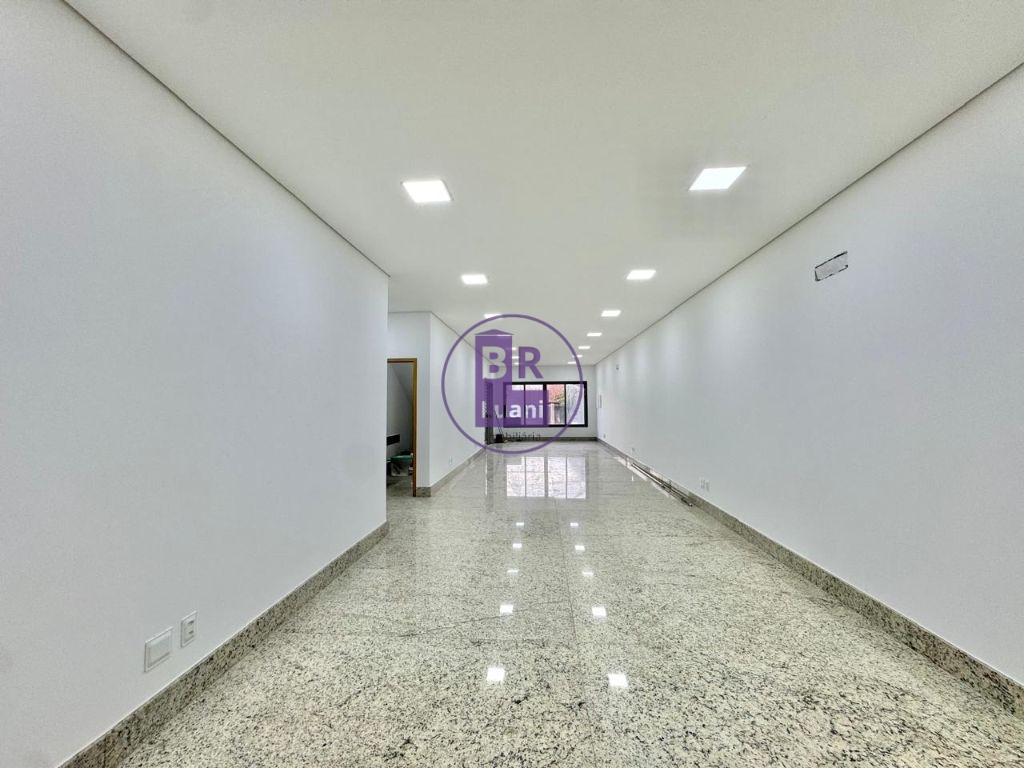 Sala comercial sofisticada com 80m² em localização estratégi