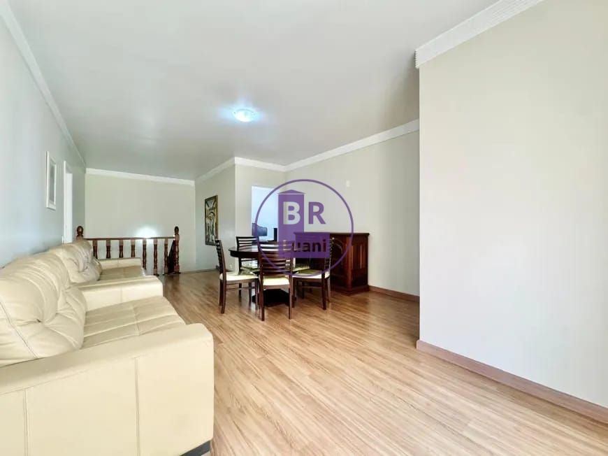 Sobrado 3 andares, 396m2, 4 suítes e área de lazer completa 