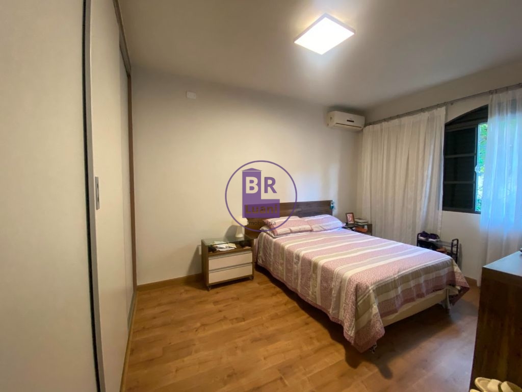 Casa 200m2 3 quartos Jardim Champagnat Com Jacuzzi, Edícula e Lazer Privativo