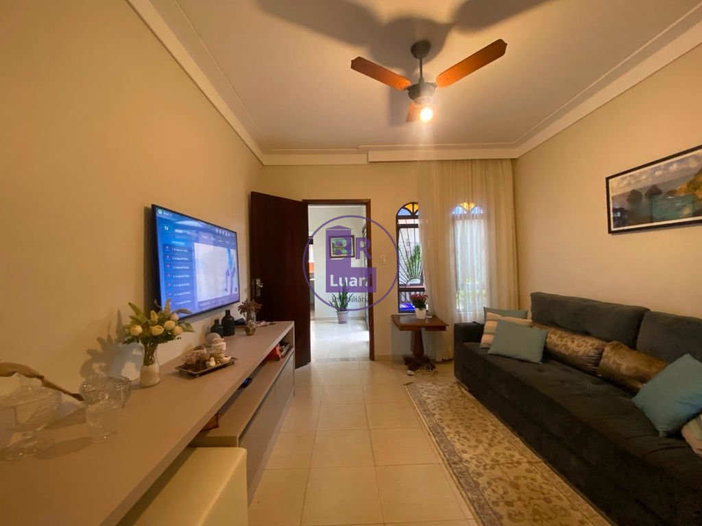 Casa 200m2 3 quartos Jardim Champagnat Com Jacuzzi, Edícula e Lazer Privativo