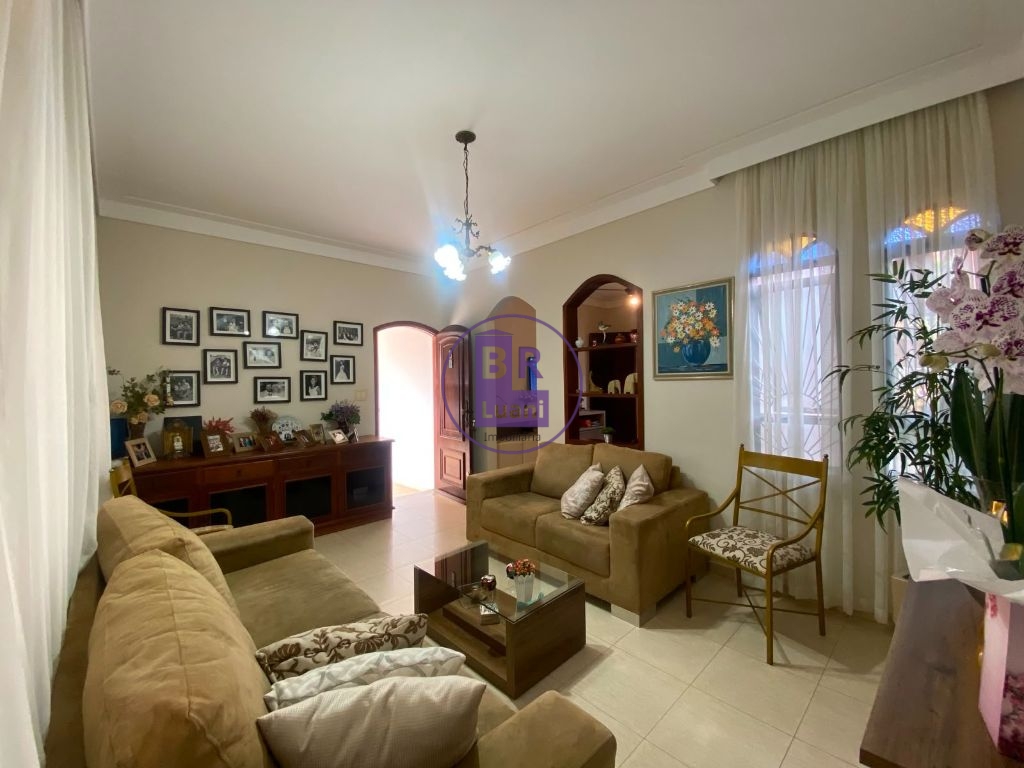 Casa 200m2 3 quartos jardim champagnat – com jacuzzi, edícul