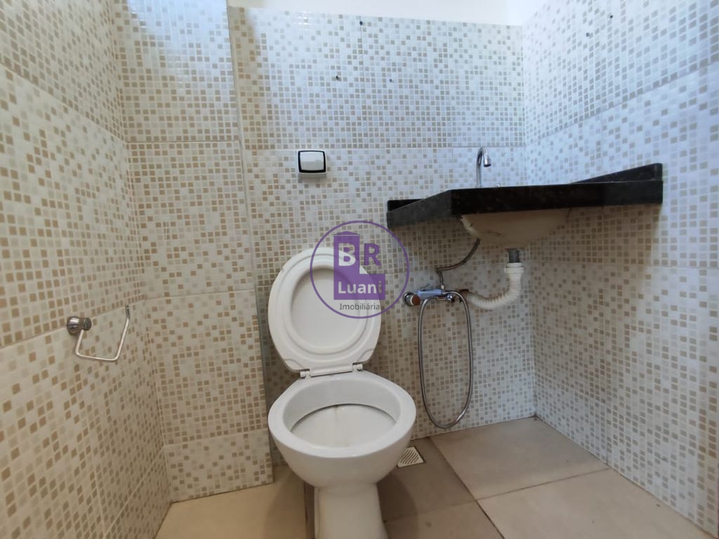 Barracão/Galpão Comercial no Jd. Belo Horizonte 250 m² de Área Útil Com Mezanino