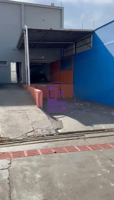 Galpão 980 m² sendo 800m² a.util 500m² mesanino pé-direito d