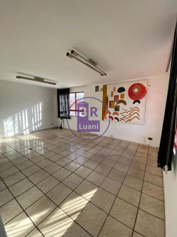 Galpão/barracão de esquina na zona leste 218,47m2 útil av. A
