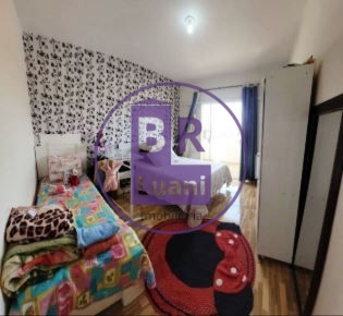 Casa 250m² quartos (1 suíte) cozinha planejada piscina churr