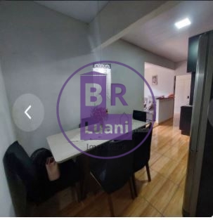 Casa 250m² quartos (1 suíte) cozinha planejada piscina churr