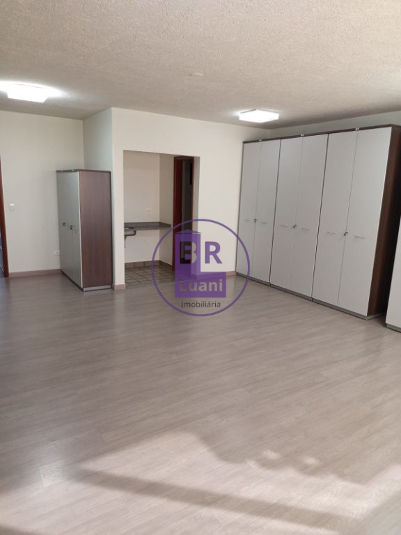 Sala comercial na r. Souza naves 42 m² úteis copa vaga de ga