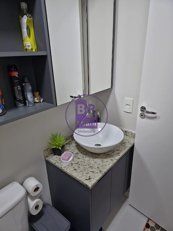 Apartamento à venda com 2 dormitórios sendo 1 suíte e sala e