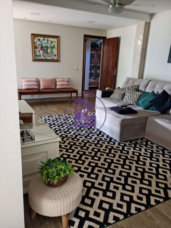 Casa a venda no aurora 3 suítes 300m² construção 525 m² terr