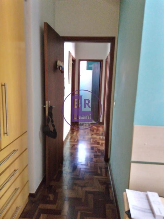 Casa térrea à venda com 3 dormitórios sendo 1 suíte - bairro