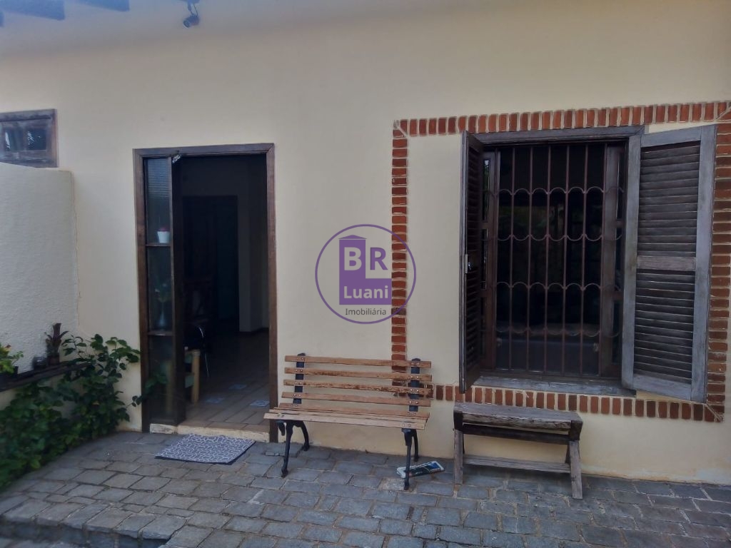 Casa térrea à venda com 3 dormitórios sendo 1 suíte - bairro