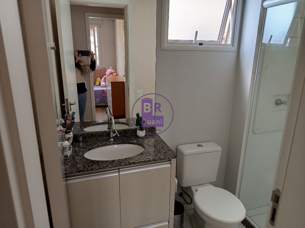 Apartamento a venda no Solar Mirador Bairro Aurora 2 quartos sendo 1 suíte Sala estendida 75m²