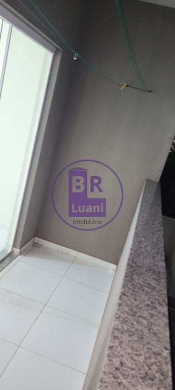 Prédio sobrado com 10 kitnets para locação.
