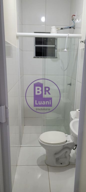 Prédio sobrado com 10 kitnets para locação.