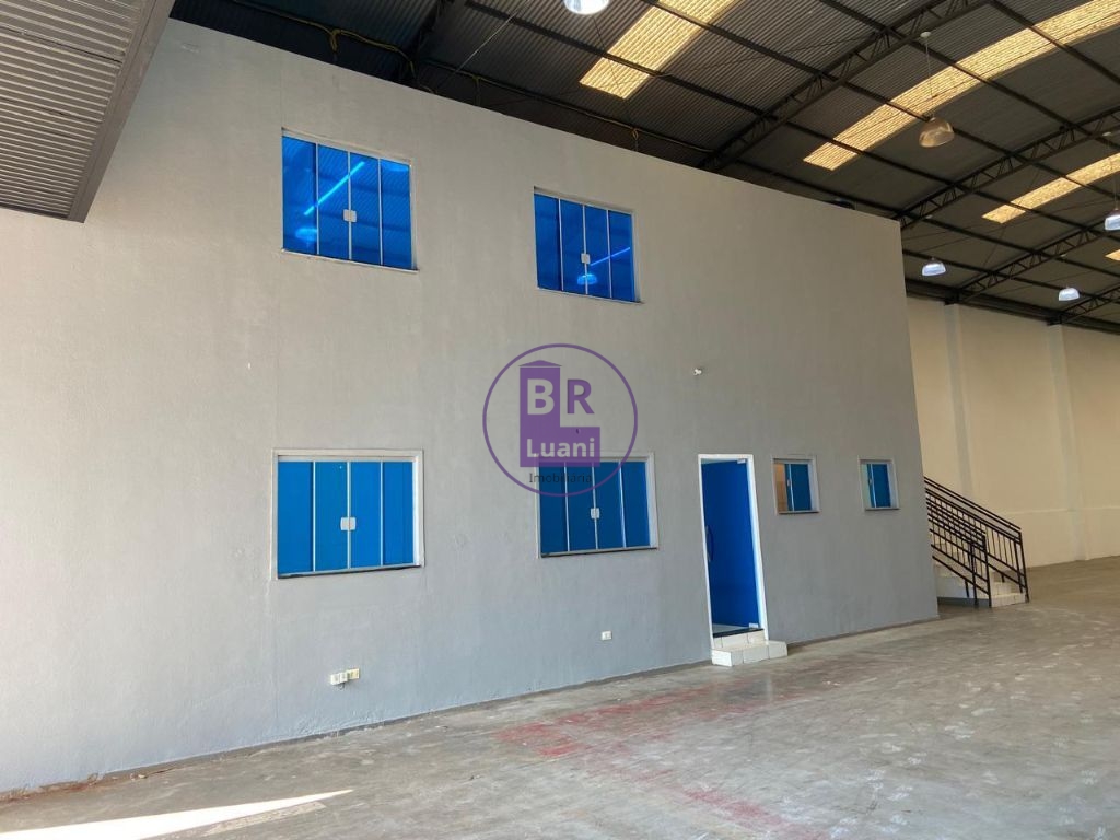 Aluga/vende barracão 650m² mezanino de 50m² pé direito 9m zo