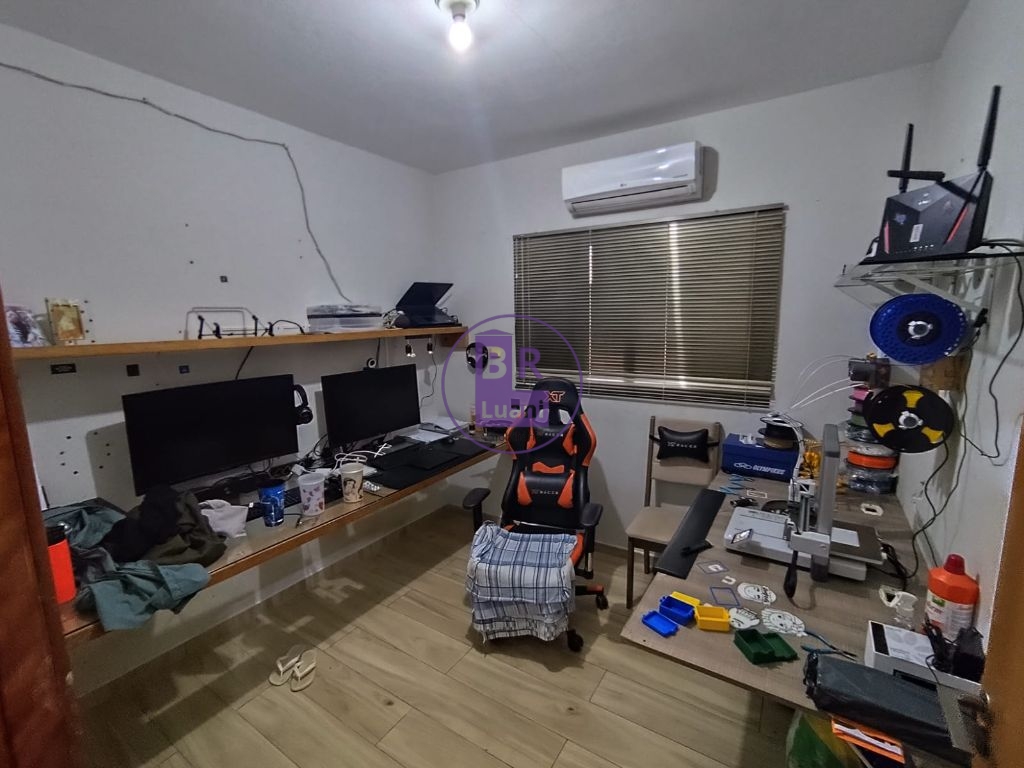 Lindo Sobrado com Espaço Ideal, 3 dormitórios sendo 1 suíte no Jardim Columbia R$ 380.000,00