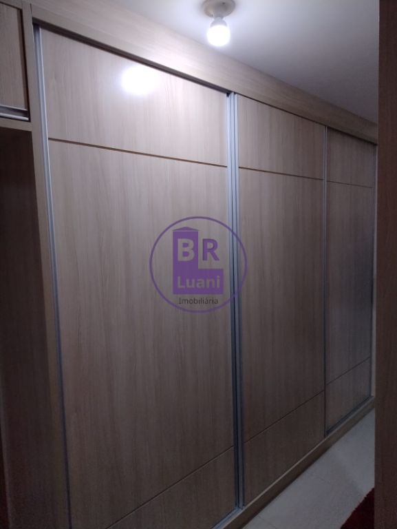 Lindo Sobrado no Jardim Colúmbia A: 3 Quartos (1 Suíte), Garagem para 3 Carros e Completo em Planejados - R$ 745.000,00
