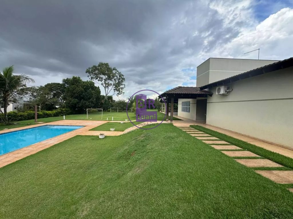 Chácara à venda com 2 suítes, piscina e área gourmet, em con