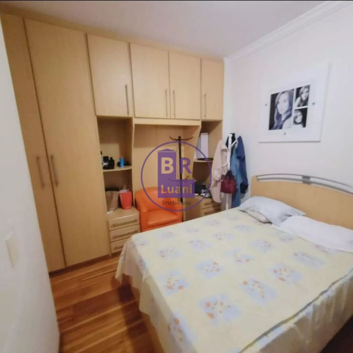 Apartamento à venda com 4 dormitórios sendo 3 suítes e 2 vagas de garagem no Edifício solar do Pioneiros.
