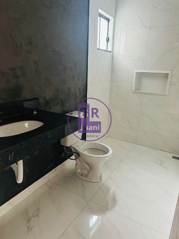 Casa térrea germinada nova com 3 dormitórios sendo 1 suíte -