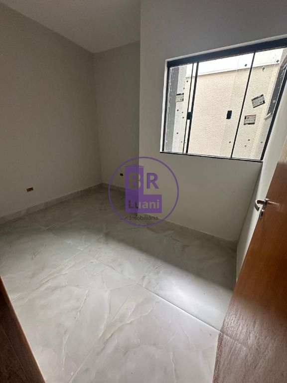 Casa térrea germinada nova com 3 dormitórios sendo 1 suíte -