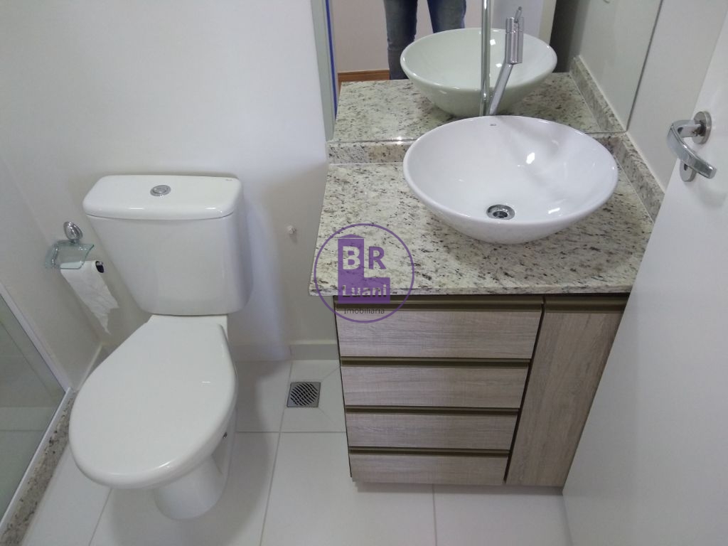Apartamento à venda no Sunset Faria Lima andar alto 3 quartos aquecedor a gás cozinha planejada