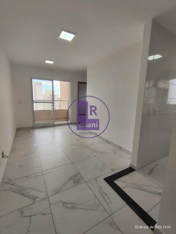 Apartamento andar alto 2 quartos 46m zona leste
