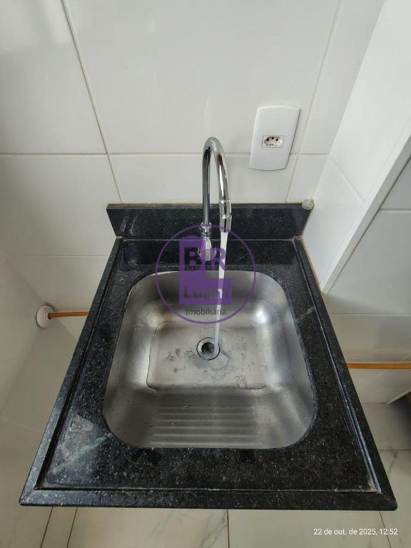 Apartamento andar alto 2 quartos 46m zona leste