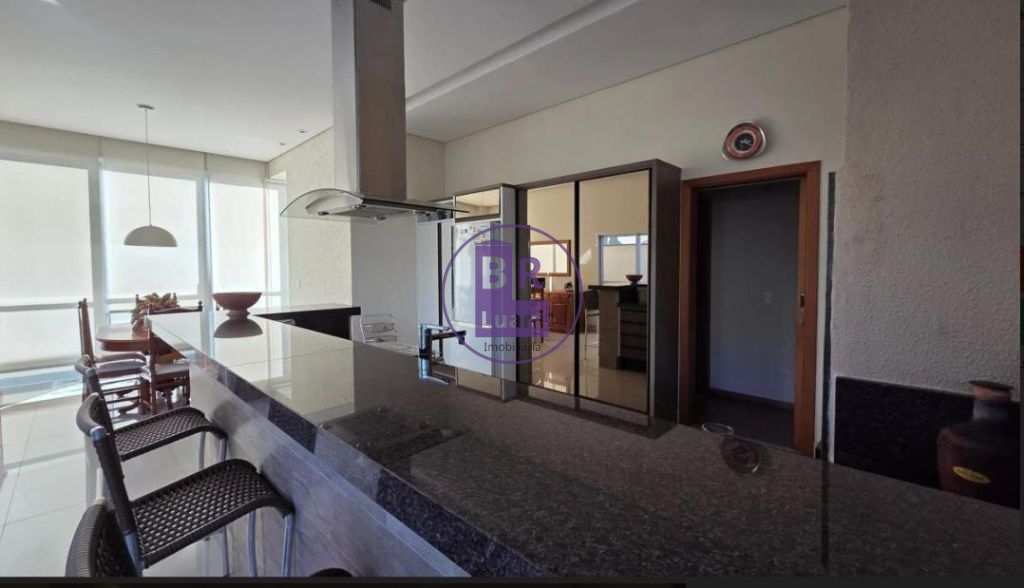 Casa Terrea com 3 dormitorios sendo 1 suite e demi-suite