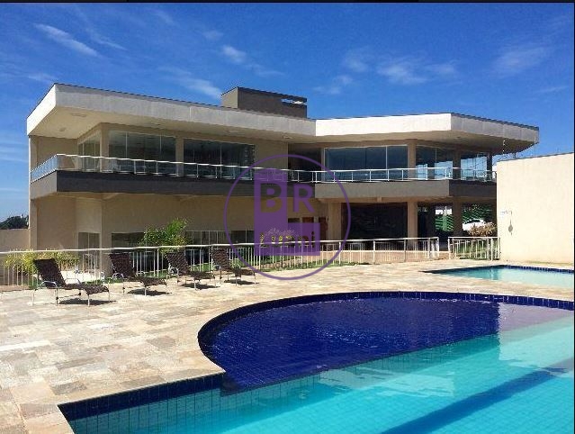 Casa Terrea com 3 dormitorios sendo 1 suite e demi-suite