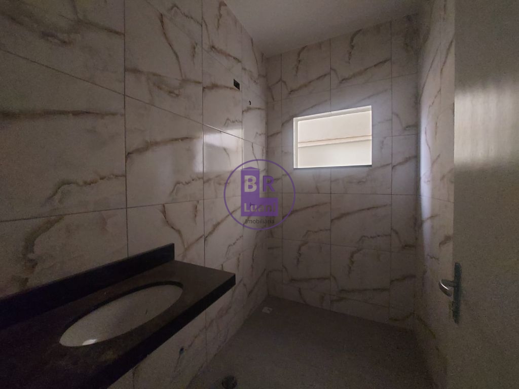 Casa Geminada Assobradada com Excelente Custo-Benefício Londrina Sul