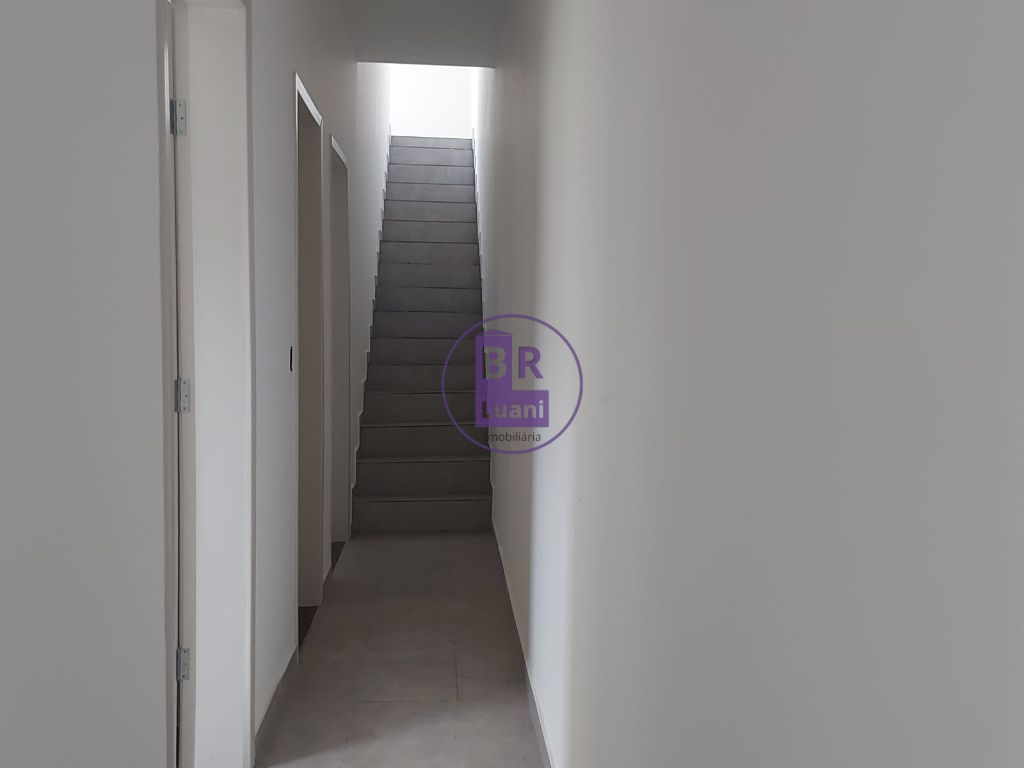 Casa Geminada Assobradada com Excelente Custo-Benefício Londrina Sul