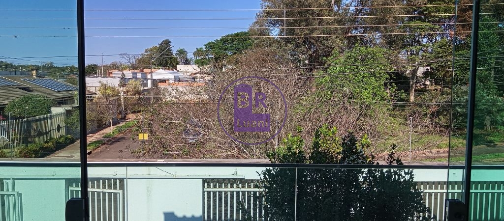 Linda Casa Alto Padrão no Jardim Tucanos 4 suítes 410m2 útil Fundos com Pomar