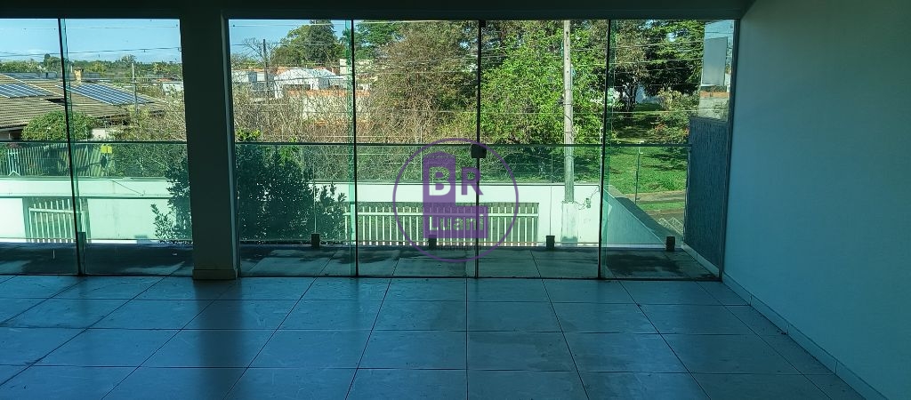 Linda Casa Alto Padrão no Jardim Tucanos 4 suítes 410m2 útil Fundos com Pomar