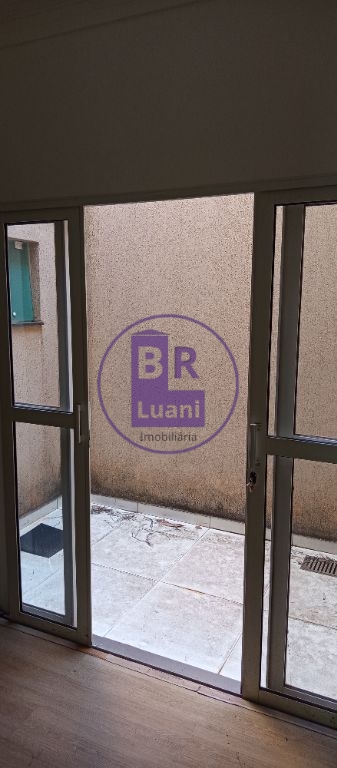 Linda Casa Alto Padrão no Jardim Tucanos 4 suítes 410m2 útil Fundos com Pomar