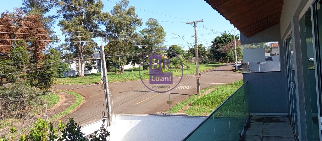 Linda Casa Alto Padrão no Jardim Tucanos 4 suítes 410m2 útil Fundos com Pomar