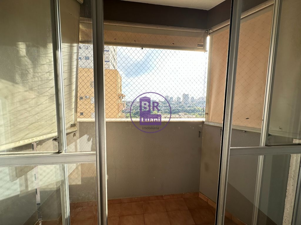 Apartamento padrão no coração de londrina