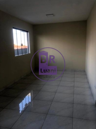 Casa a venda no jardim Bandeirantes 3 quartos sendo 1 suíte 135m² útil 300m² Total