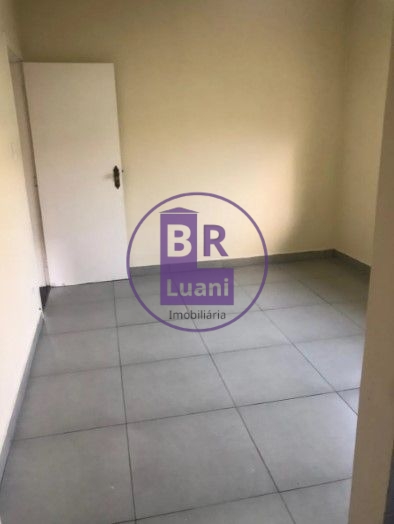 Casa a venda no jardim Bandeirantes 3 quartos sendo 1 suíte 135m² útil 300m² Total