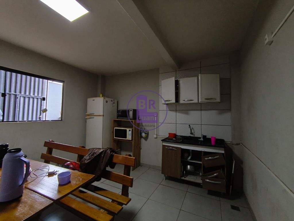 Barracão/Galpão com mezanino 120m² Zona Norte 307,41 m² útil 425m² Total7m Pé-Direito