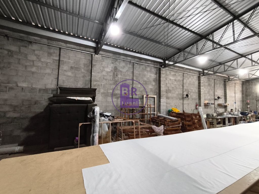 Barracão/Galpão com mezanino 120m² Zona Norte 307,41 m² útil 425m² Total7m Pé-Direito