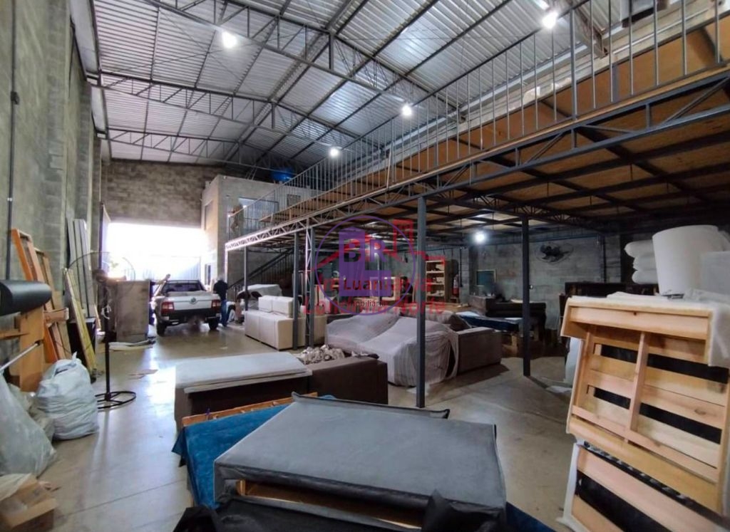 Barracão/Galpão com mezanino 120m² Zona Norte 307,41 m² útil 425m² Total7m Pé-Direito