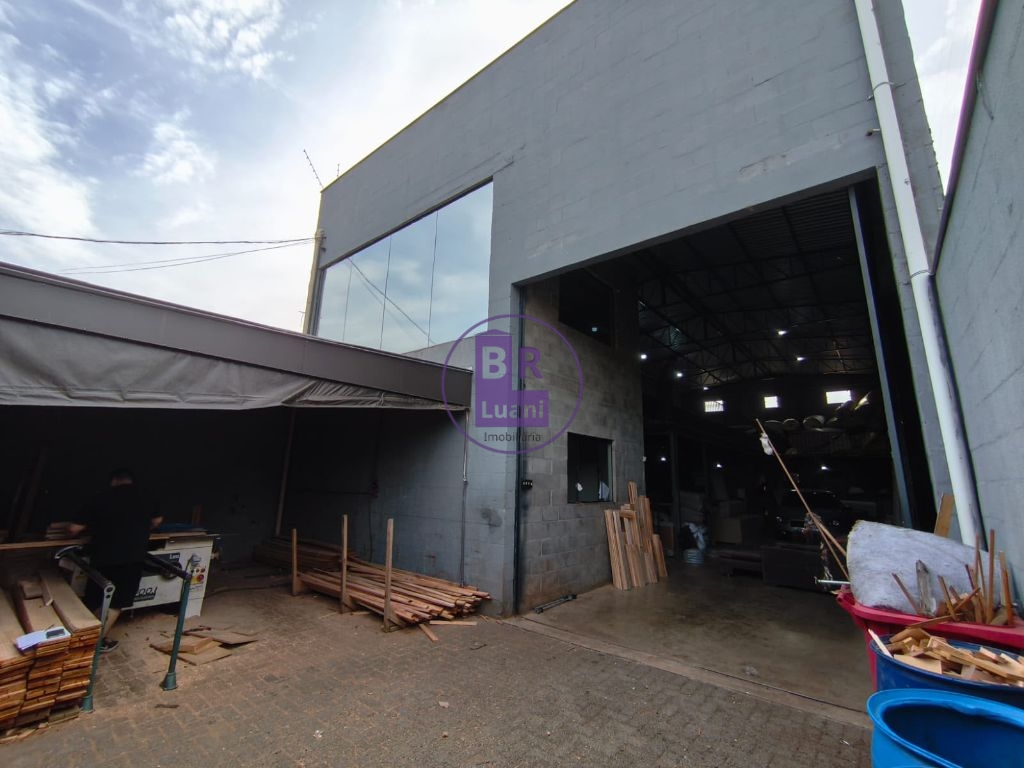 Barracão/Galpão com mezanino 120m² Zona Norte 307,41 m² útil 425m² Total7m Pé-Direito