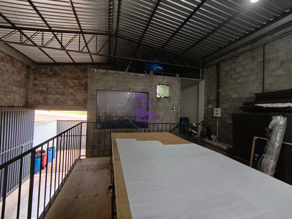 Barracão/Galpão com mezanino 120m² Zona Norte 307,41 m² útil 425m² Total7m Pé-Direito