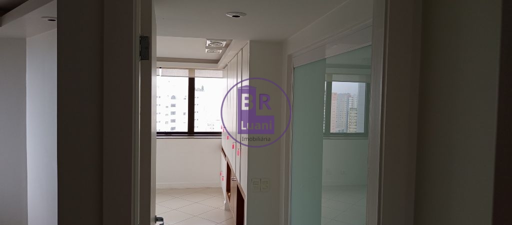Sala comercial para alugar no Trade Center 78m² andar alto 1 vaga