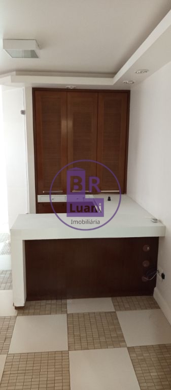 Sala comercial para alugar no Trade Center 78m² andar alto 1 vaga