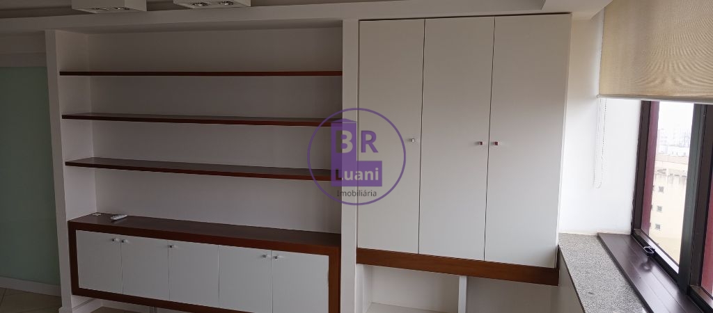 Sala comercial para alugar no Trade Center 78m² andar alto 1 vaga