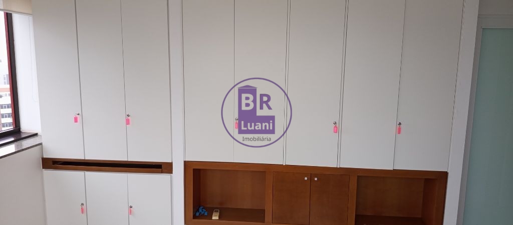 Sala comercial para alugar no Trade Center 78m² andar alto 1 vaga